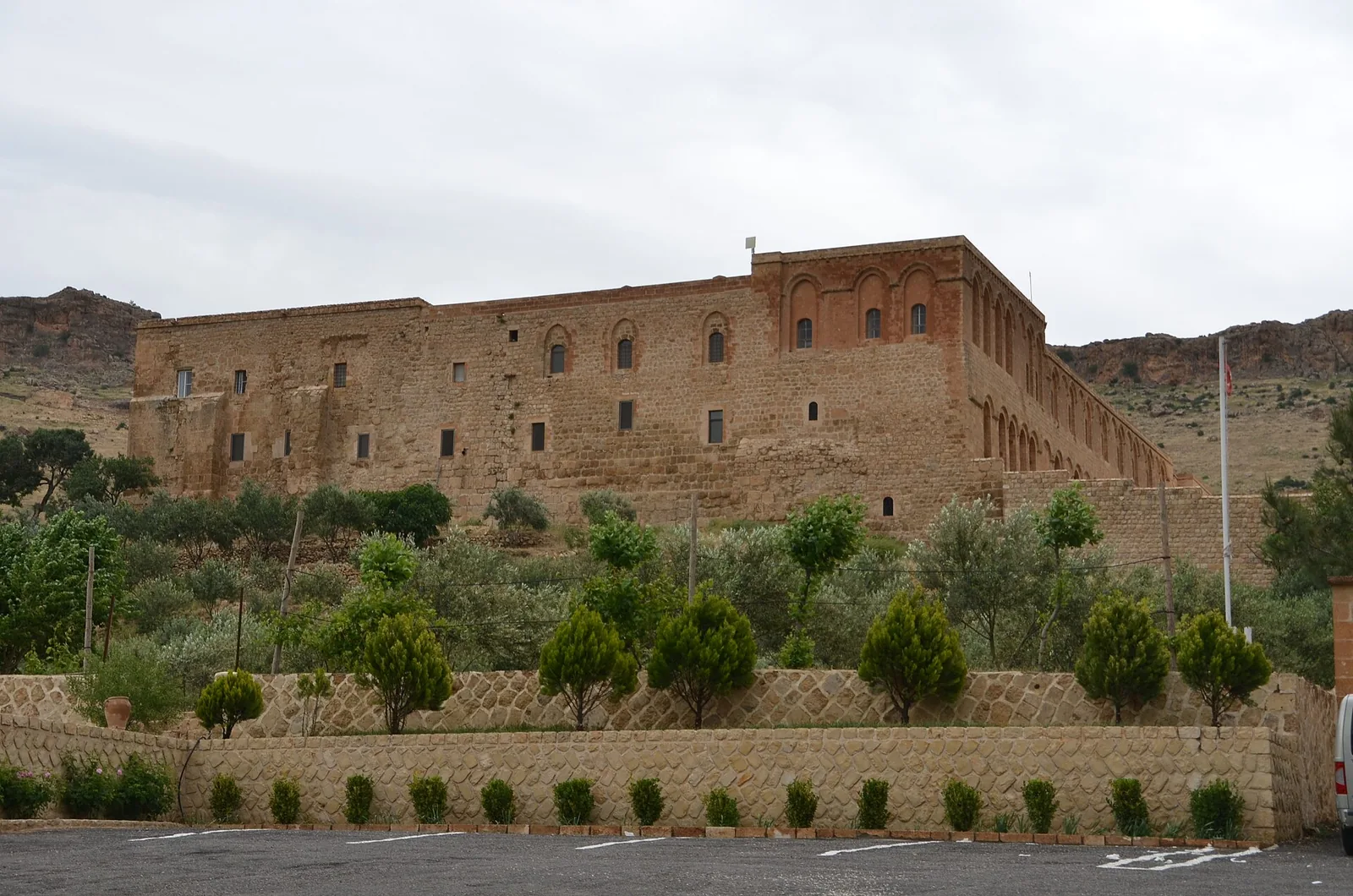 Mardin’de Süryani Kültürü ve Manastırlar: Deyrulzafaran ve Mor Gabriel Gezi Rehberi