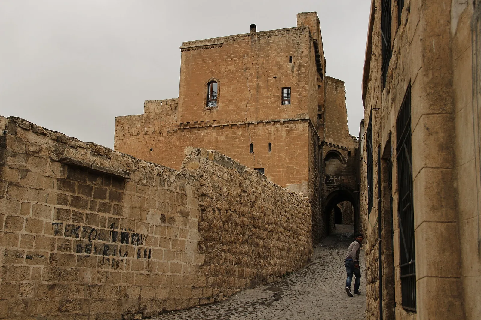 Mardin Taş İşlemeciliği ve Telkari: Sokak Aralarındaki Yaşayan Zanaatlar